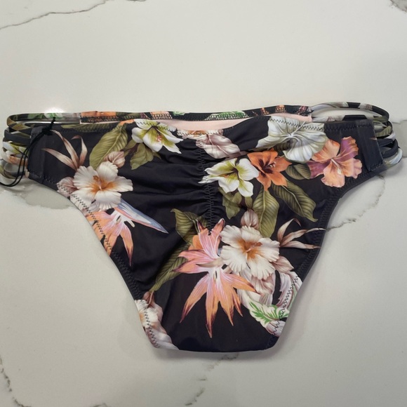 Shade & Shore Bikini bottoms rouched floral sz S - Picture 1 of 6